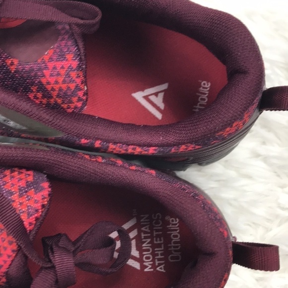 North Face Mountain Athletics Shoe - Picture 9 of 10